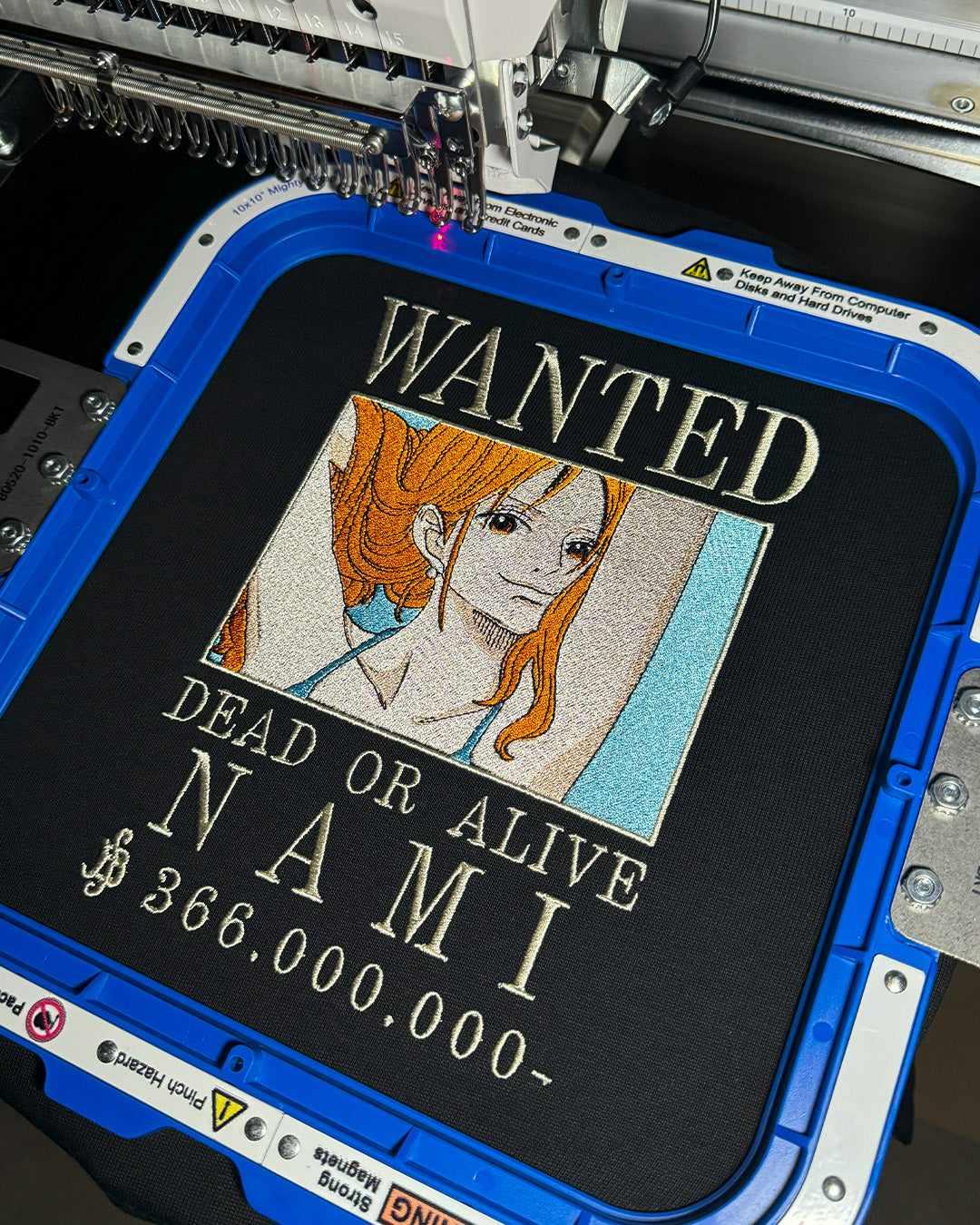 [PREMIUM] Nami WANTED - Embroidery T-Shirt - Image 3